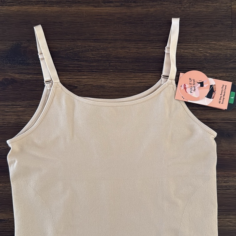Shapermint Essentials All Day Every Day Scoop Neck Cami Chai Large NWT - Picture 2 of 9